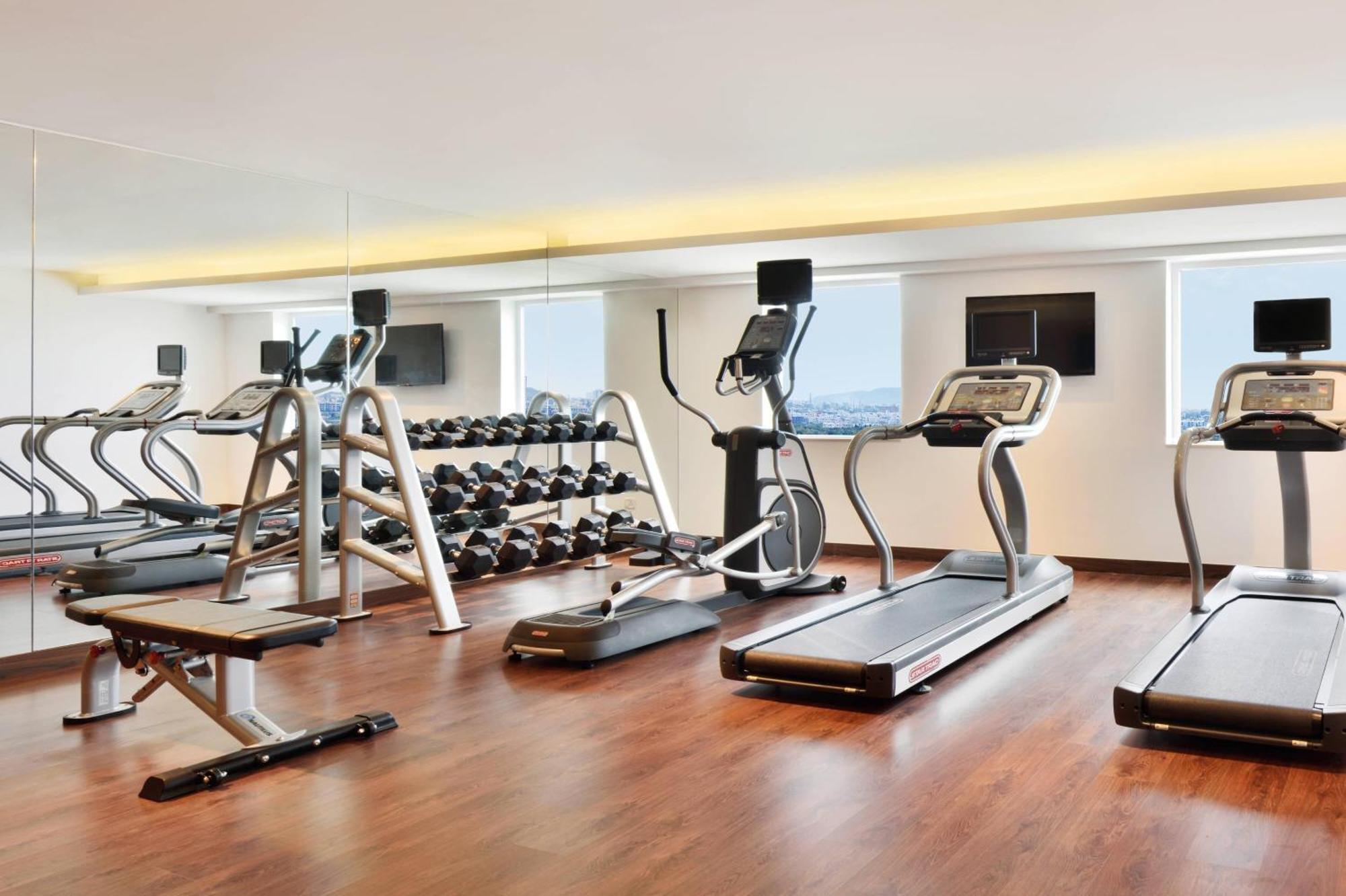 Отель Fairfield By Marriott Chennai Omr Экстерьер фото