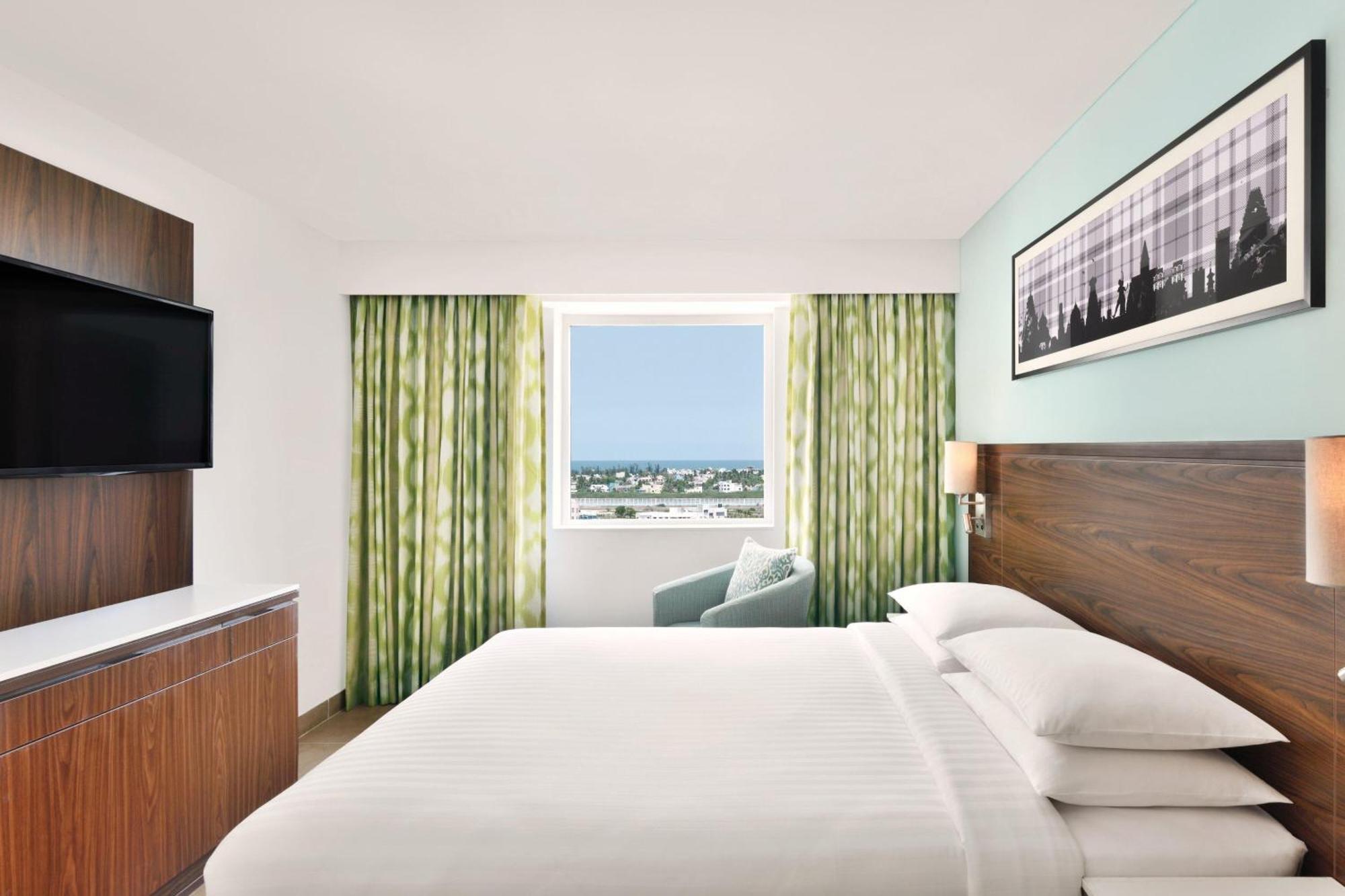 Отель Fairfield By Marriott Chennai Omr Экстерьер фото